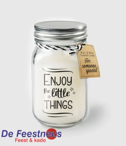 b-w-sc-25-enjoy-the-little-things-web