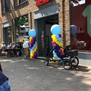 Ballonpilaar vrolijke kleuren